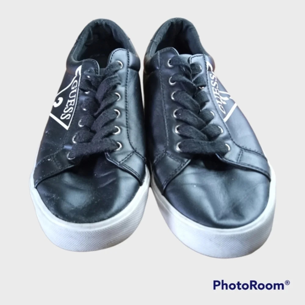 Guess Casual Sneakers Black Size 10M - Picture 2 of 7